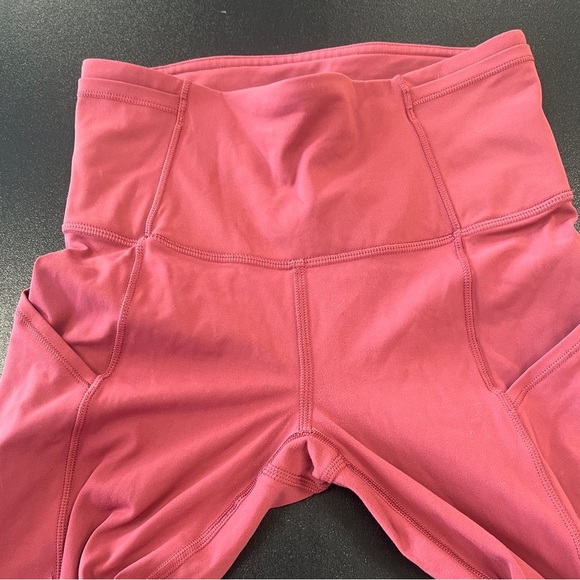 lululemon Fast and Free *Brushed High-Rise Tight 28" Mulled Wine Size 2 - Picture 8 of 15